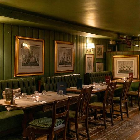 The Anchor Inn Lower Froyle Екстер'єр фото
